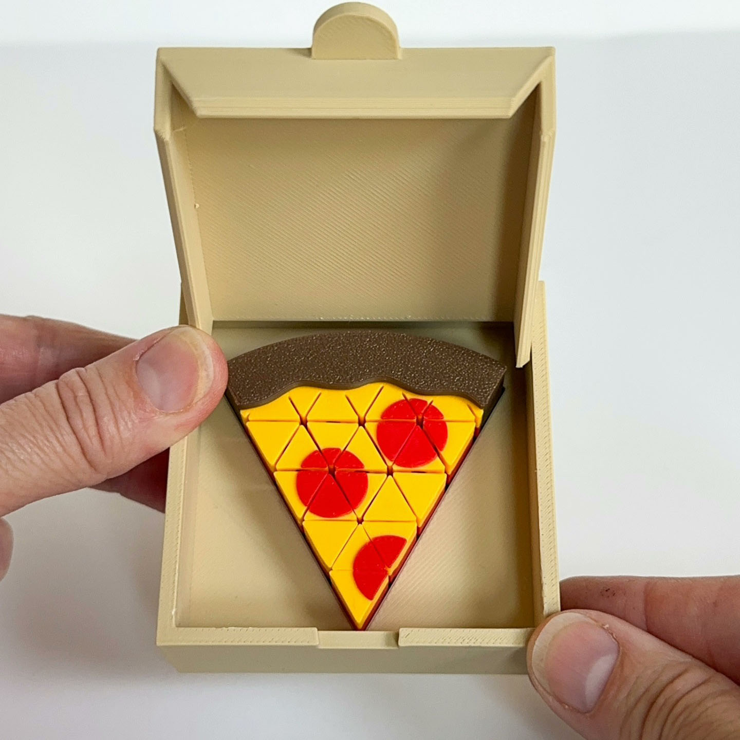 3Dプリントされたミニピザ彫刻フィギュア、ポーズを変えられる - 3D Printing Food のレビューと価格